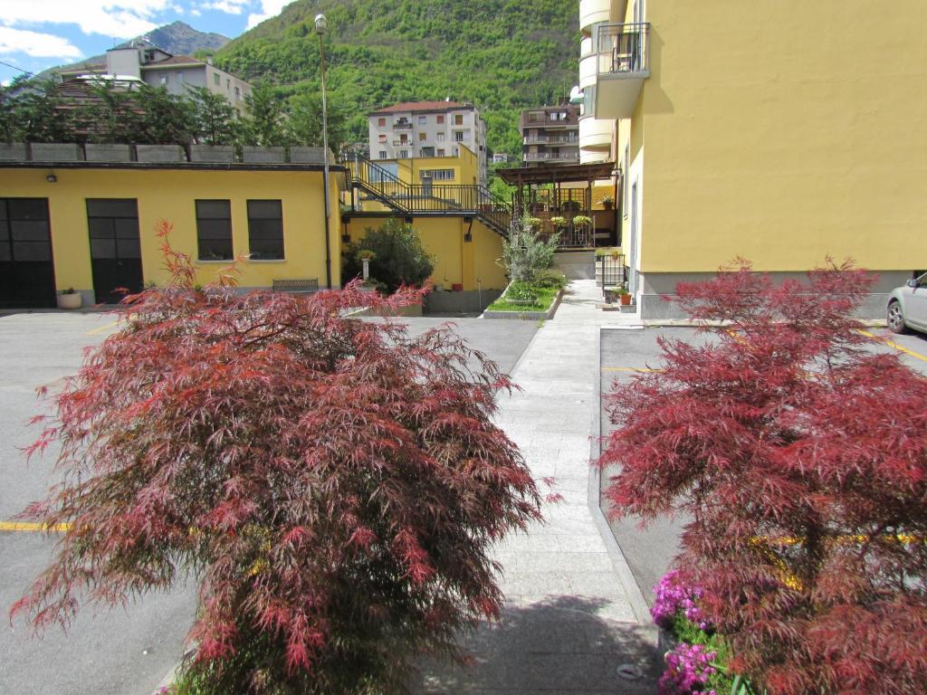 Emiliana Hotel 3*